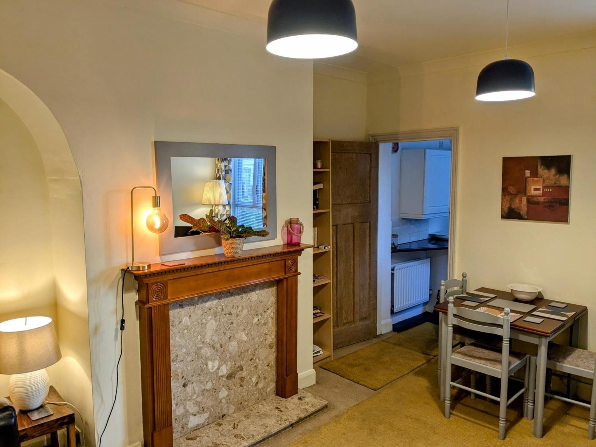 Apartment With Outside Patio And Car Space Durham Exteriör bild