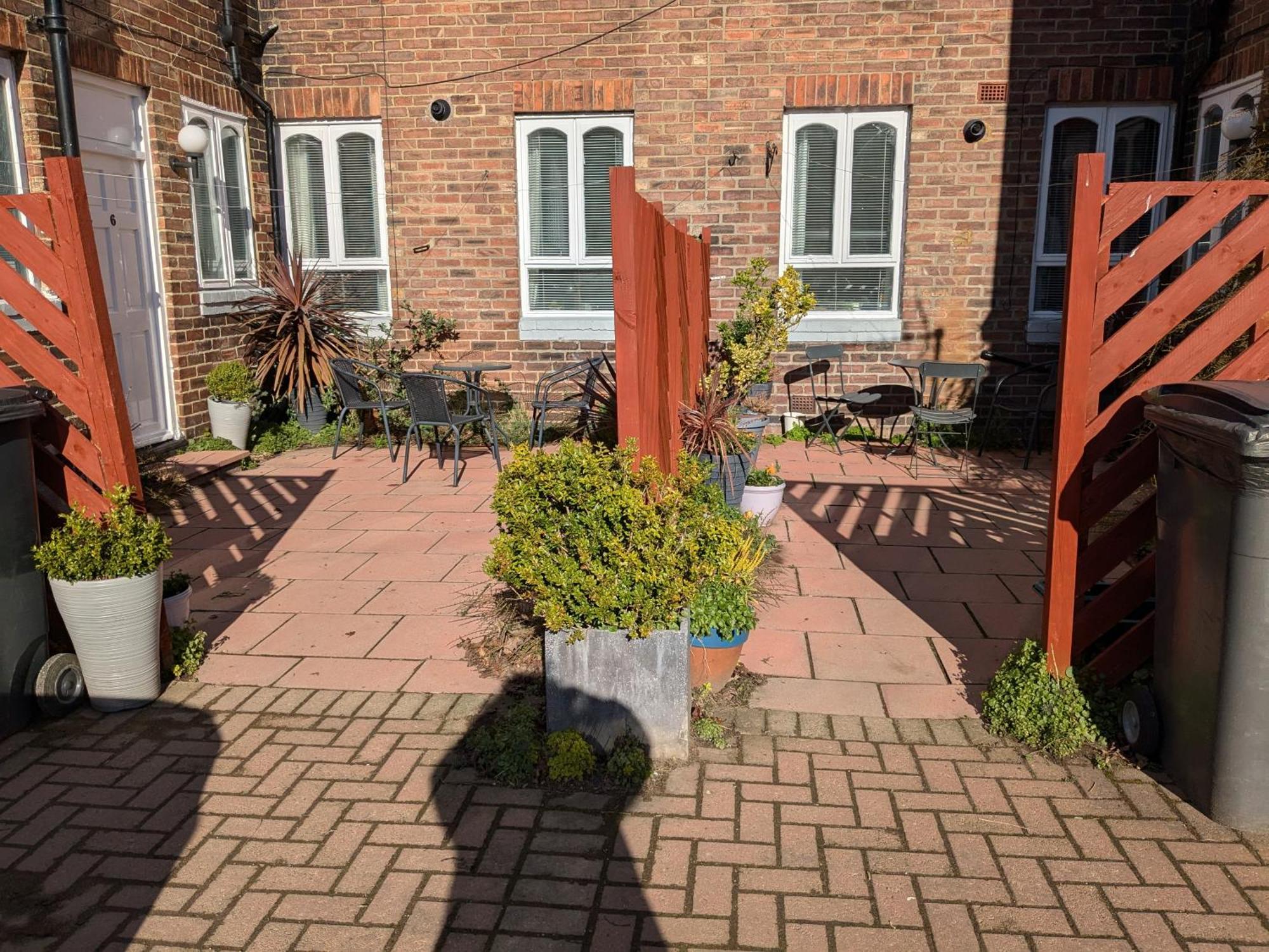 Apartment With Outside Patio And Car Space Durham Exteriör bild